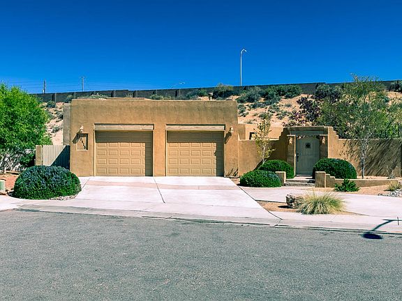 5th image of 10415 Aventura Ct NW