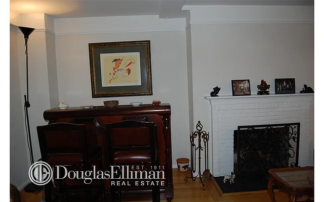 Rented by Douglas Elliman | media 18