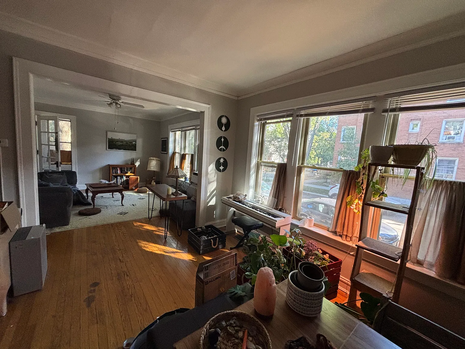 2 bed, 1200 sqft, $2,095 — Photo 3