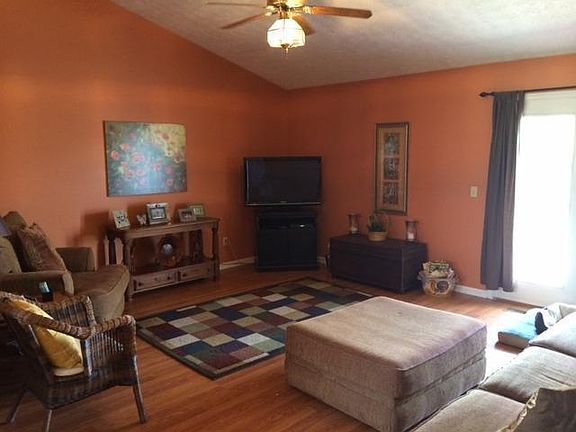 5th image of 1428 Corral Way