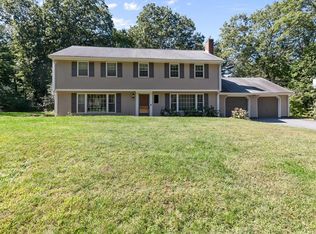 10 Coach Rd, Lexington, MA 02420