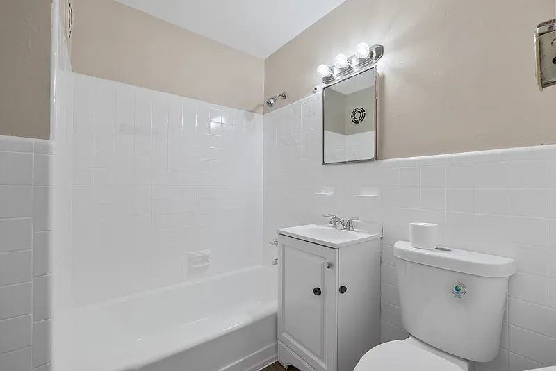 1 bed, 1.0 bath, $1,225 — Photo 4