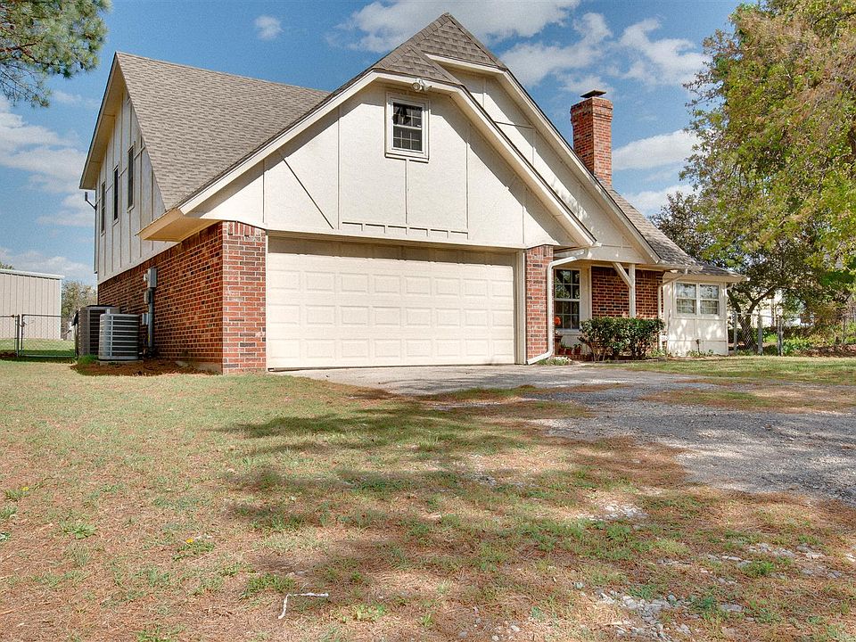 1st image of 14400 Chandelle Dr