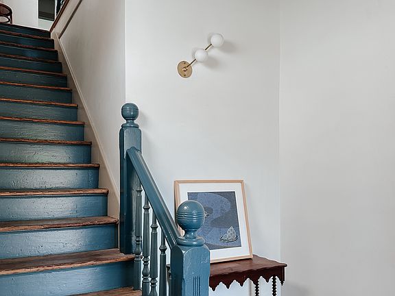 4th image of 117 S Jefferson St #2