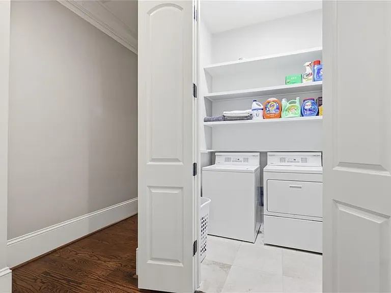 5965 Riverside Dr — Photo 28