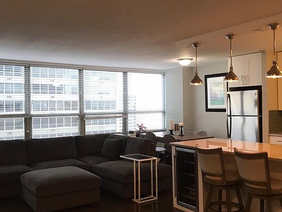 3rd image of 3550 N Lake Shore Dr APT 1721