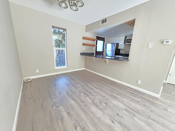 2nd image of 5472 Roundtree Pl