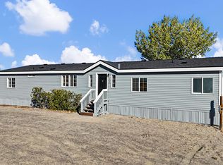 2590 E 4th St, Silver Springs, NV 89429