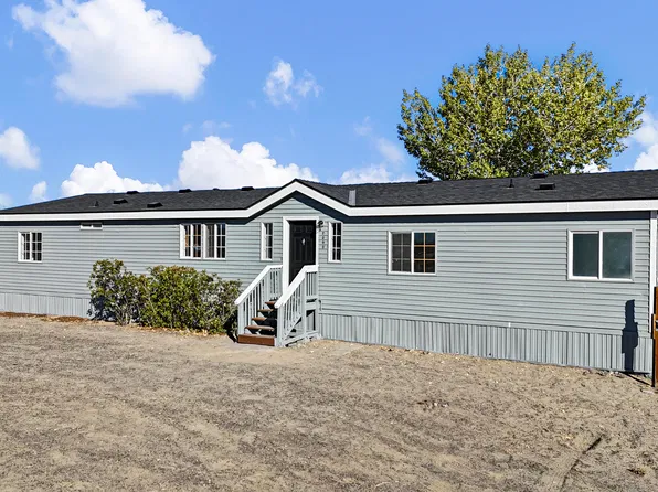 2590 E 4th St, Silver Springs, NV 89429