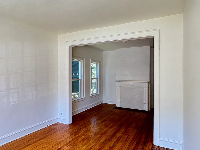 612 Auburn Ave #LOWER — Photo 4