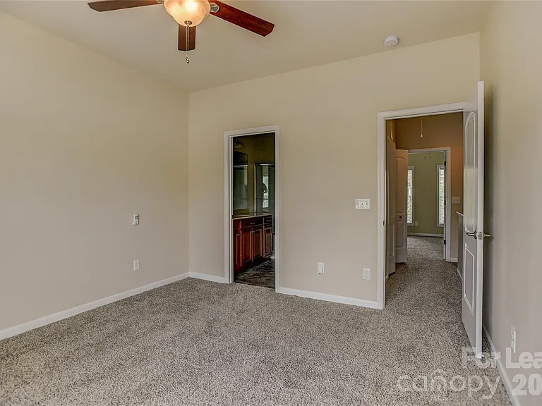 11177 Cedar Walk Ln — Photo 15