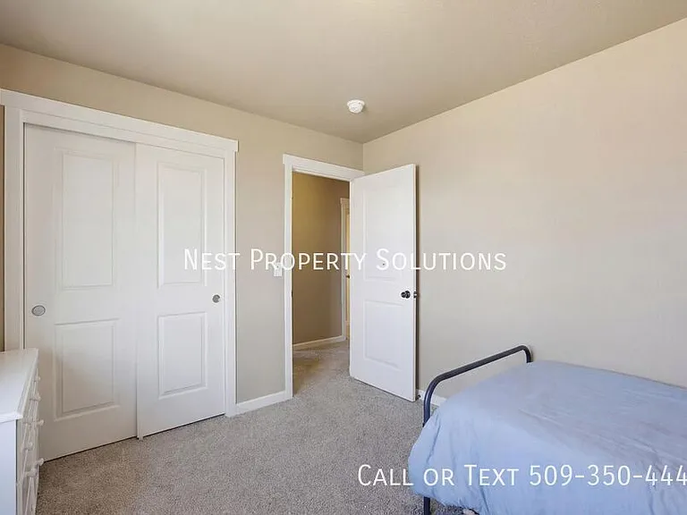 1111 Hilltop Ave NE — Photo 22