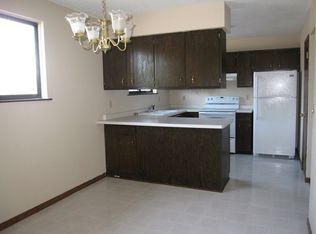 4853 Grenwich Way N, Oakdale, MN 55128