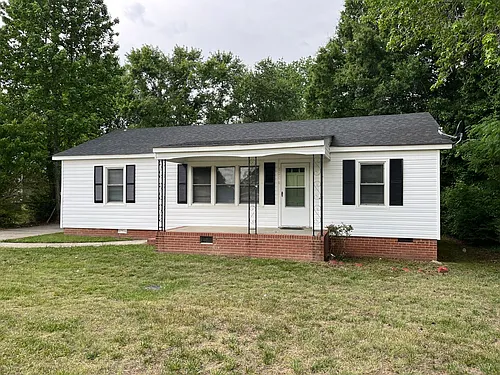 1206 N State Highway 49 Photo 1