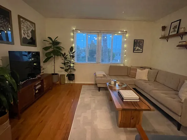 243 Bracknell Ave #C, Santa Monica, CA 90405