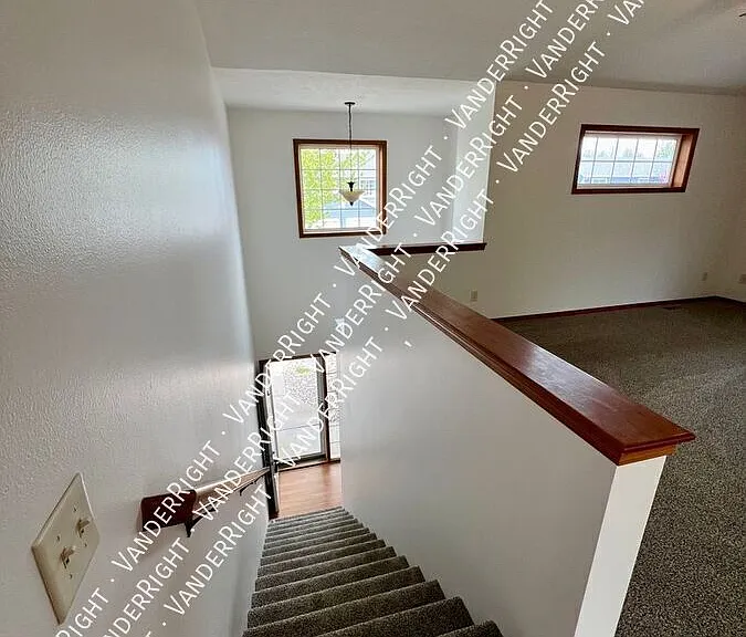 1419 N Conifer Pl — Photo 4