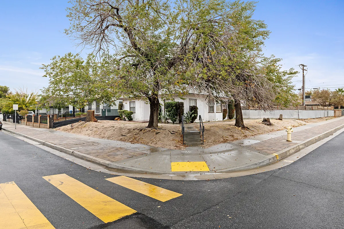 Building Photo - 45104 Date Ave