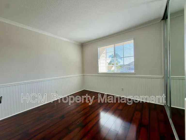26796 Baronet — Photo 14