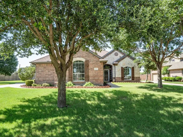 101 Indian Paint Dr, Justin, TX 76247