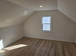 4465 Silsby Rd, University Heights, OH 44118