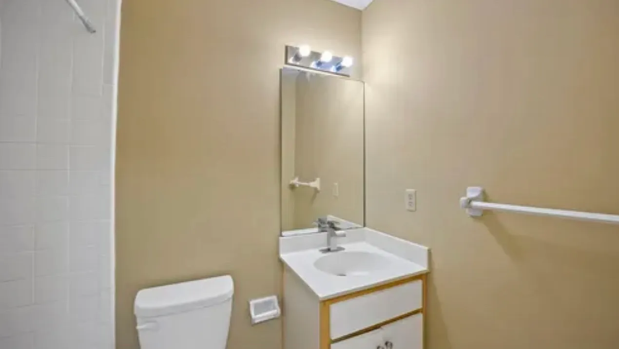 3589 Maryland Cir — Photo 4