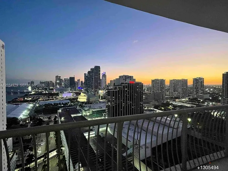 1750 N Bayshore Dr #3010 — Photo 27