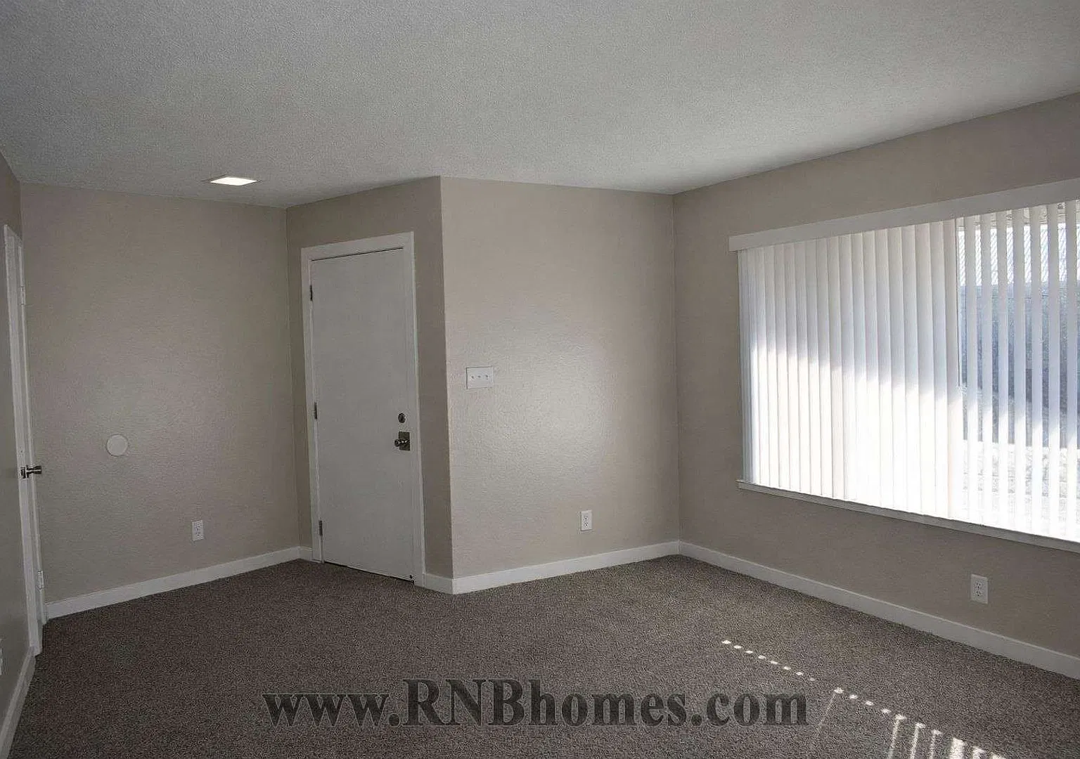 Northcrest Circle 6049 Unit 2 — Photo 2