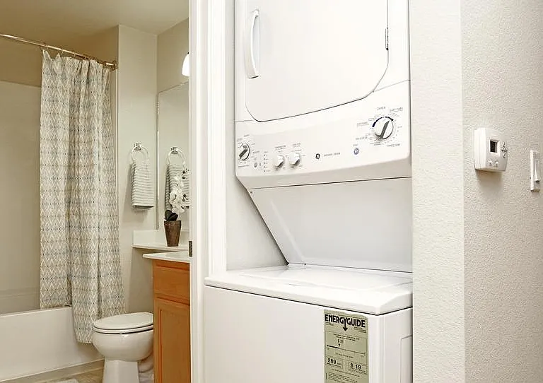3 bedroom, 2 bath - hall bathroom and washer/dryer