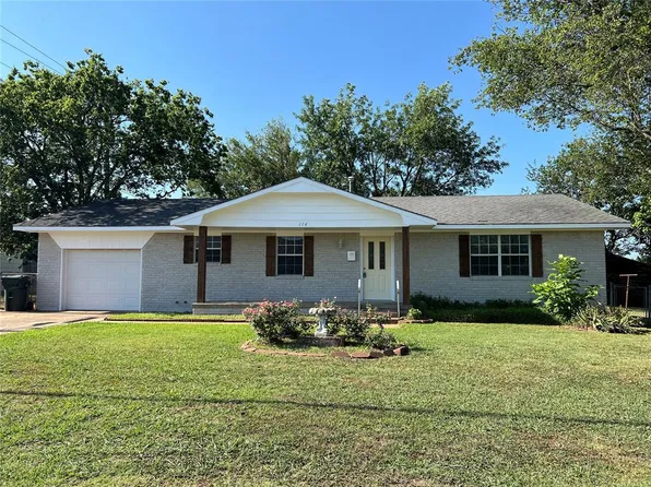 114 W Beech St, Tecumseh, OK 74873