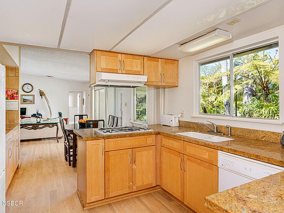 3rd image of 2982 Lorencita Dr
