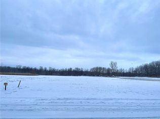 65 Perry Hill Rd, Rush, NY 14543