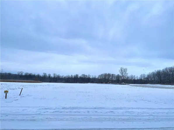 65 Perry Hill Rd, Rush, NY 14543