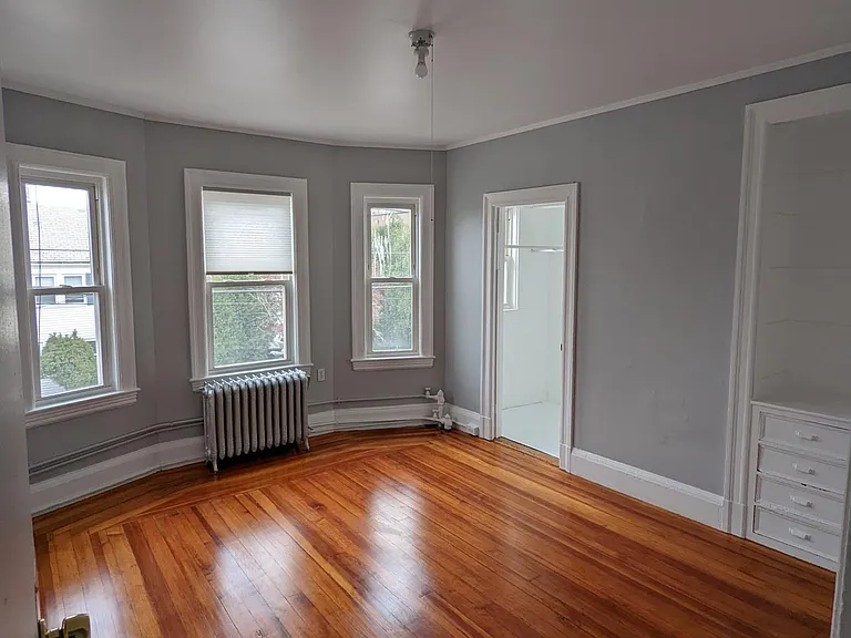 310 Faneuil St — Photo 6