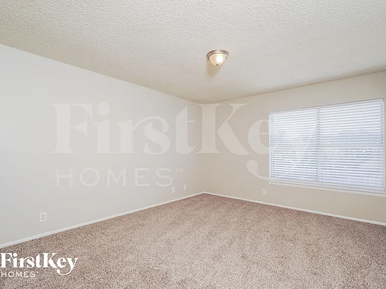 14219 N Hills Village Dr — Photo 13