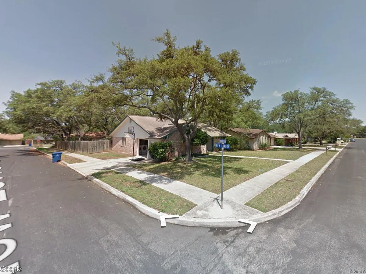 3 bed, 1353 sqft, $1,700 — Photo 1