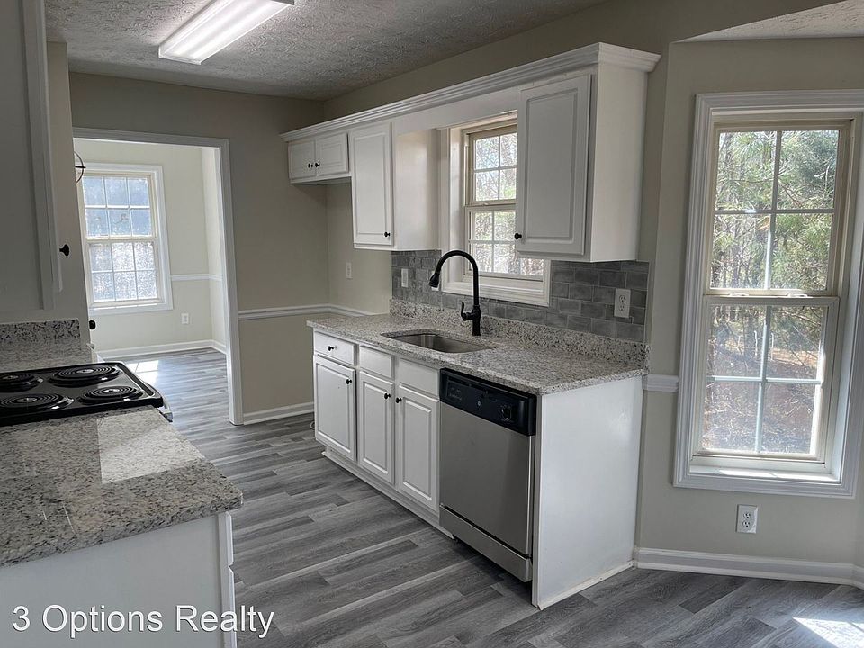 1st image of 2433 Oak Creek Ct