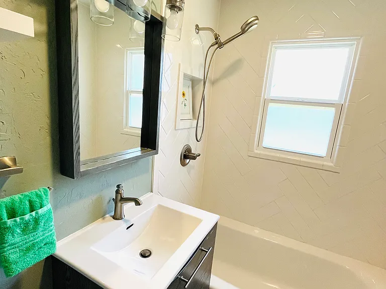 6712 N Ross Ave — Photo 19