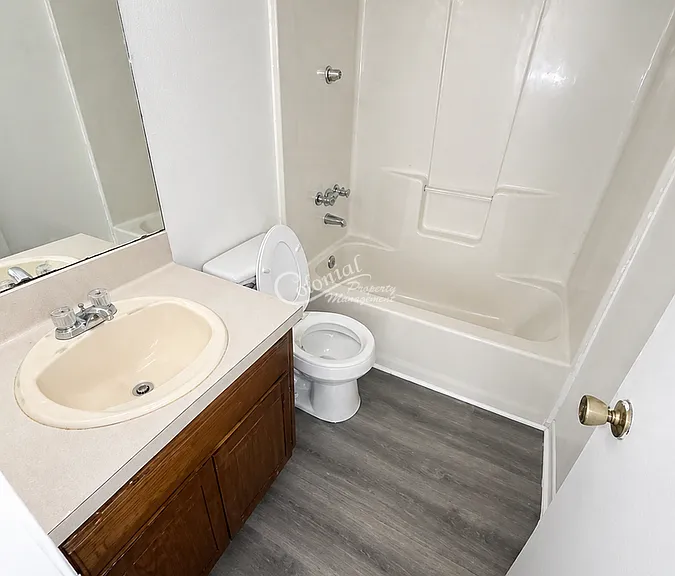811 N 5th St #B — Photo 13