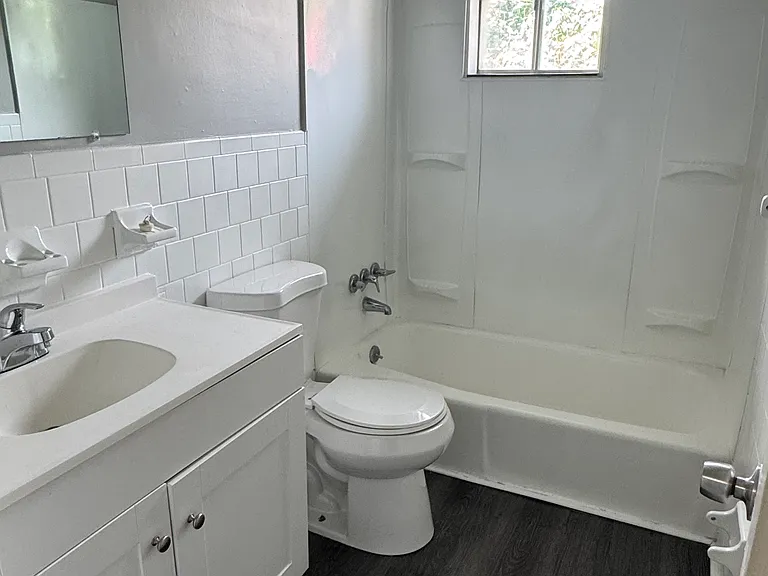 125 W Balview Ave #4 — Photo 5