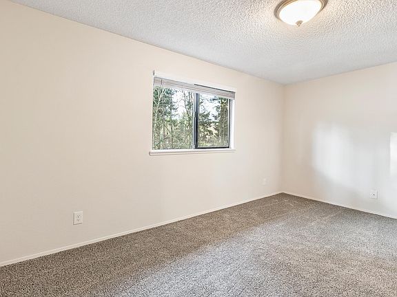 5th image of 12815 123rd Street Ct E #15-9