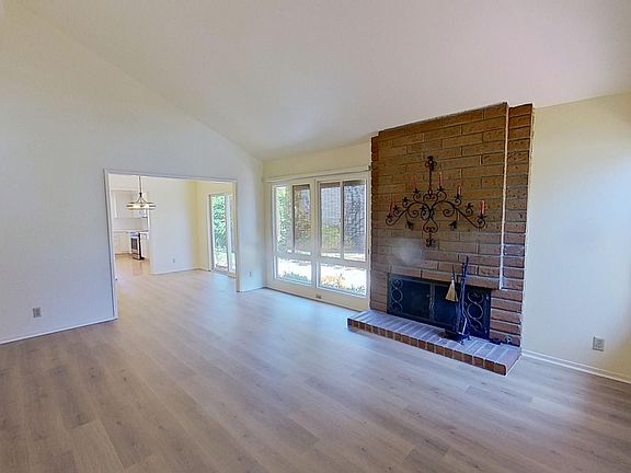 3rd image of 5101 Harcum Ln