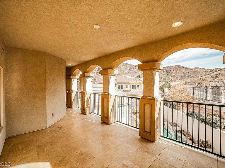 768 Tozzetti Ln — Photo 15