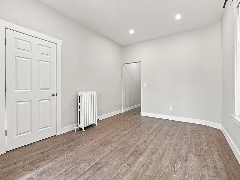 2124 E 17th Ave #5 — Photo 9