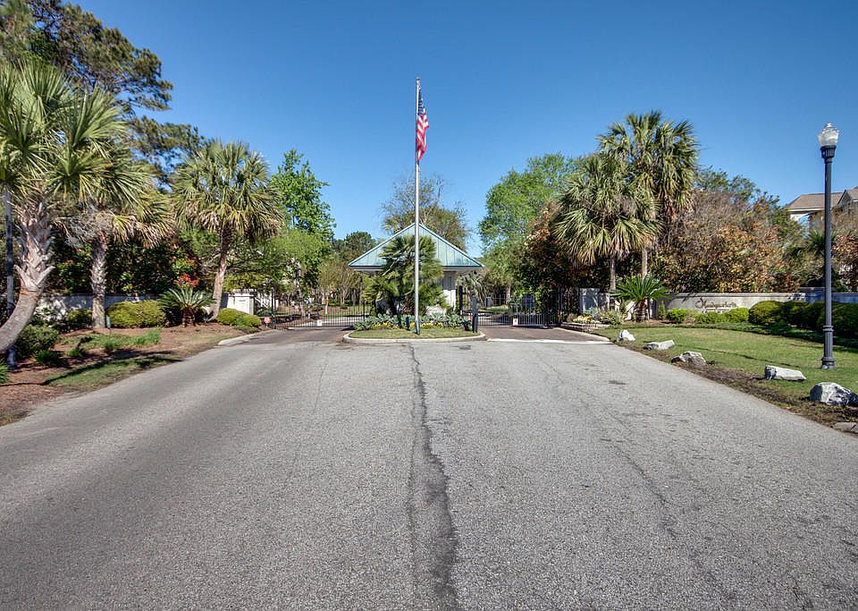 1st image of 1597 Headquarters Plantation Dr