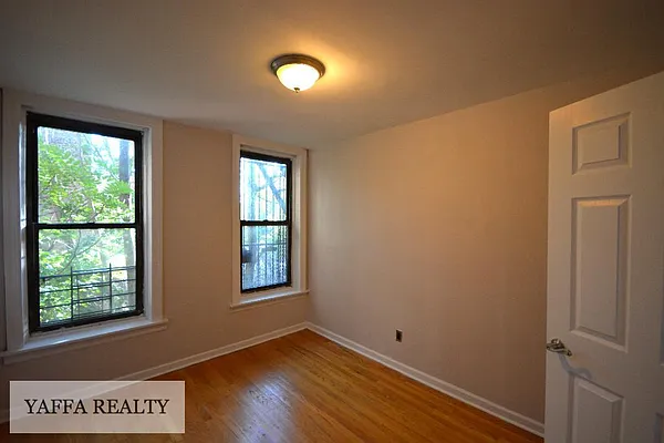 Rented by Yaffa Realty LLC | media 15