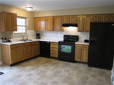 4th image of 1365 Sequoia Dr