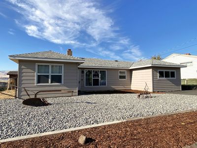2207 E 10th St, The Dalles, OR, 97058