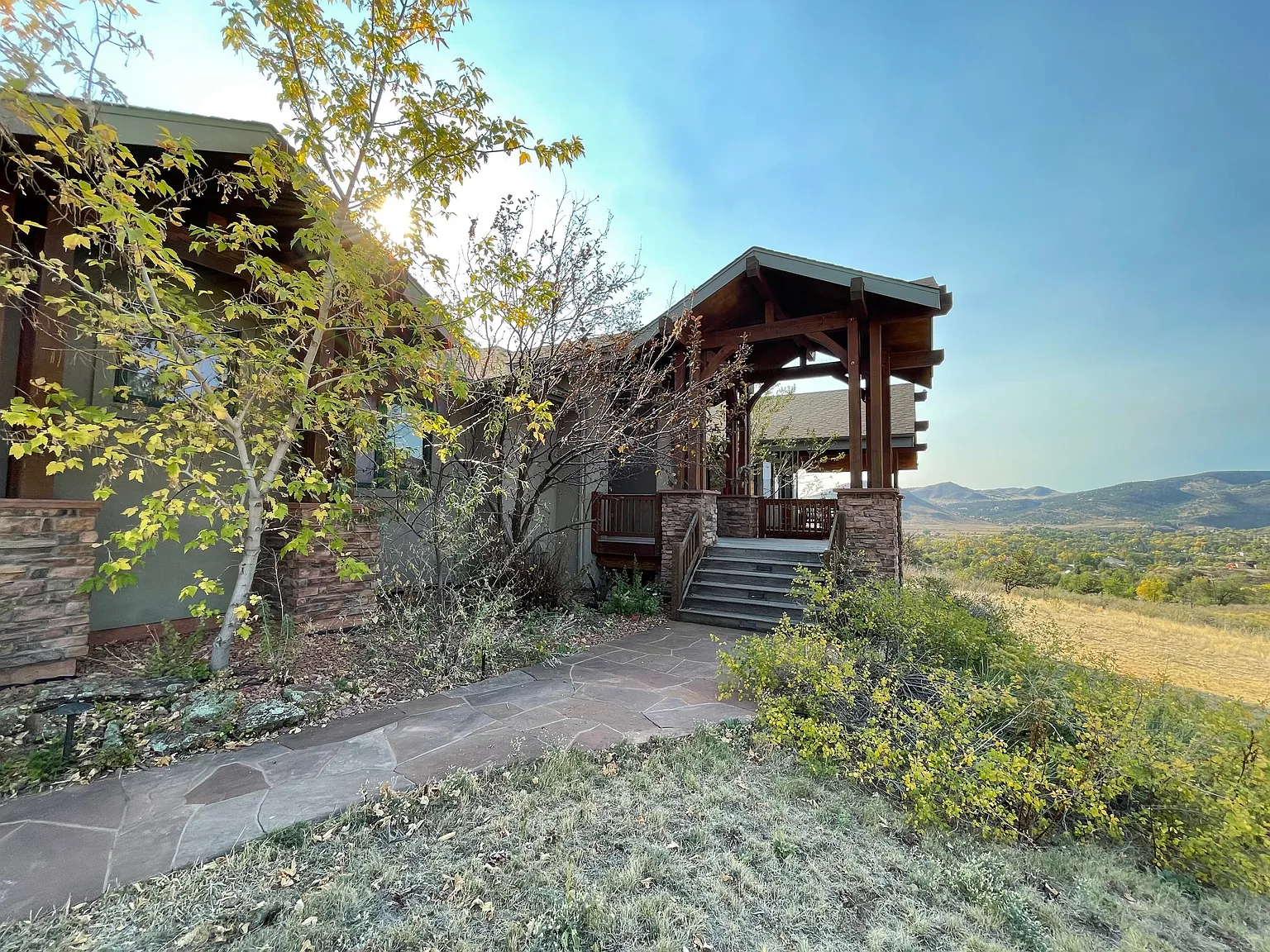 4 bed, 3.5 bath, 5184 sqft, $7,000 — Photo 4