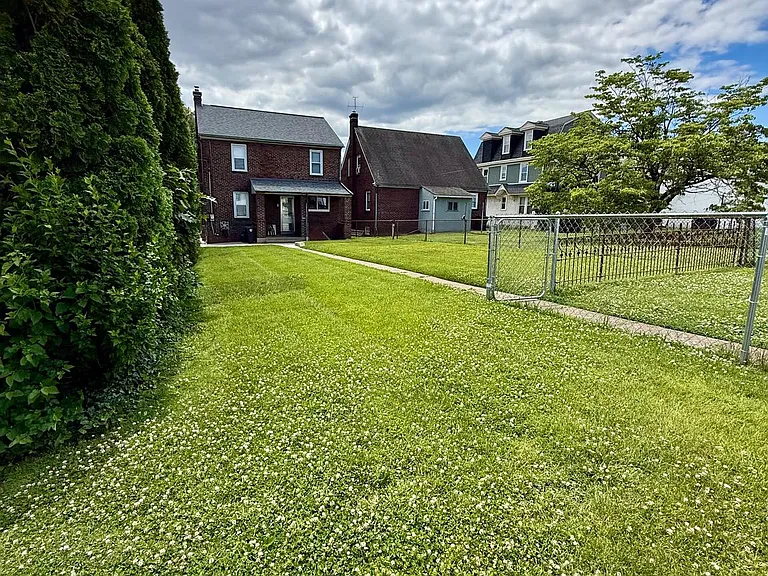 144 E 4th Ave — Photo 5