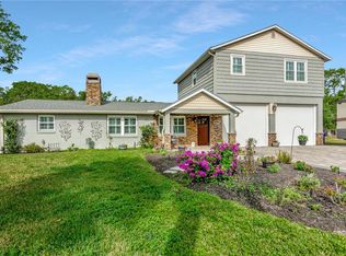 1003 Willis Rd, Ruskin, FL 33570